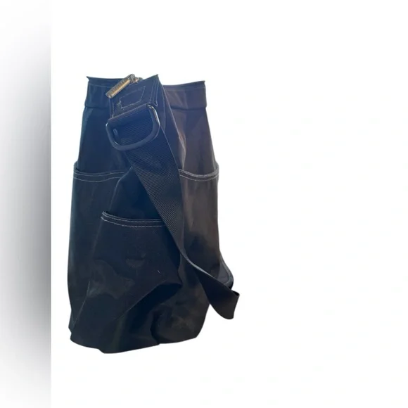 JJ Cole Metra Diaper Bag in the "Black Stitch" design #D - Picture 6 of 7